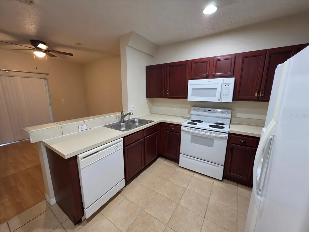 6241 OSPREY LAKE CIRCLE Riverview, FL 33578