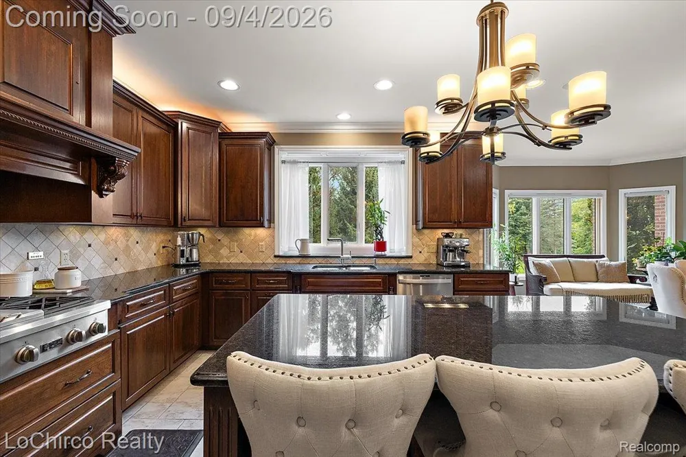 739 Majestic Drive Rochester Hills City, MI 48306