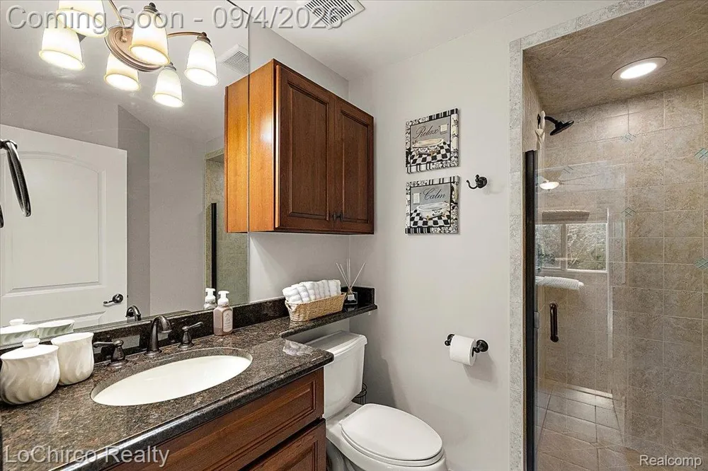 739 Majestic Drive Rochester Hills City, MI 48306