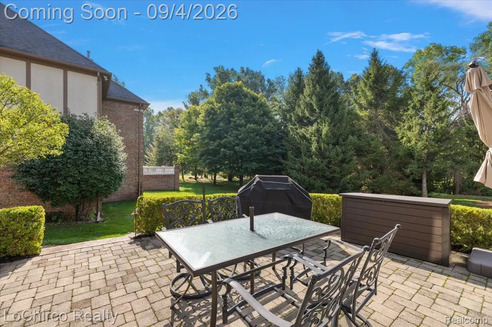 739 Majestic Drive Rochester Hills City, MI 48306