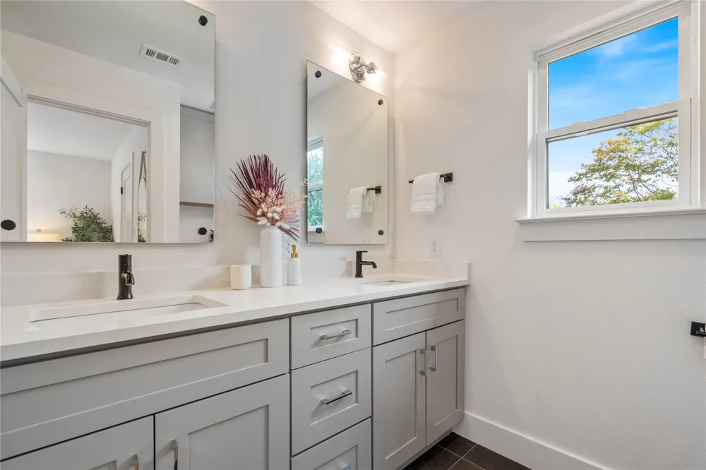 5907 Nancy Drive #2 Austin, TX 78745