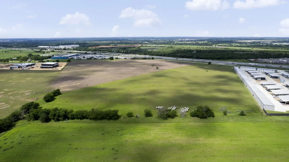 6100 Interstate 35 Georgetown, TX 78626