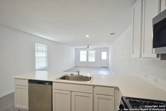 3744 AXIS HILL ST New Braunfels, TX 78132
