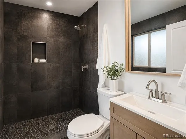 1821 S Wolcott Court Denver, CO 80219