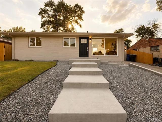 1821 S Wolcott Court Denver, CO 80219