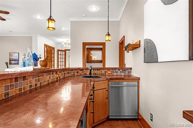 2107 Cascade Avenue Colorado Springs, CO 80907