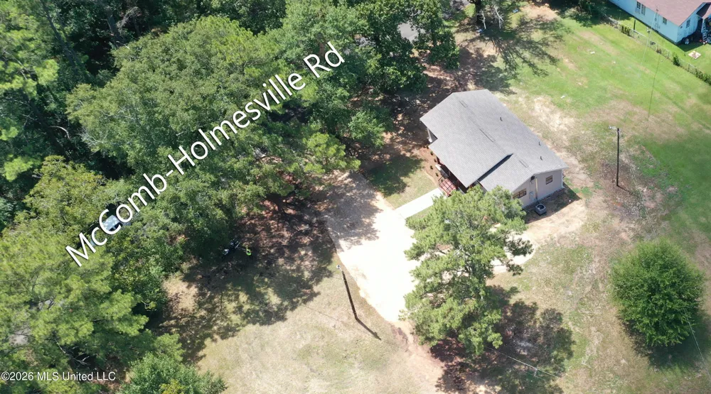 1093 Mccomb Hville Road Mccomb, MS 39648