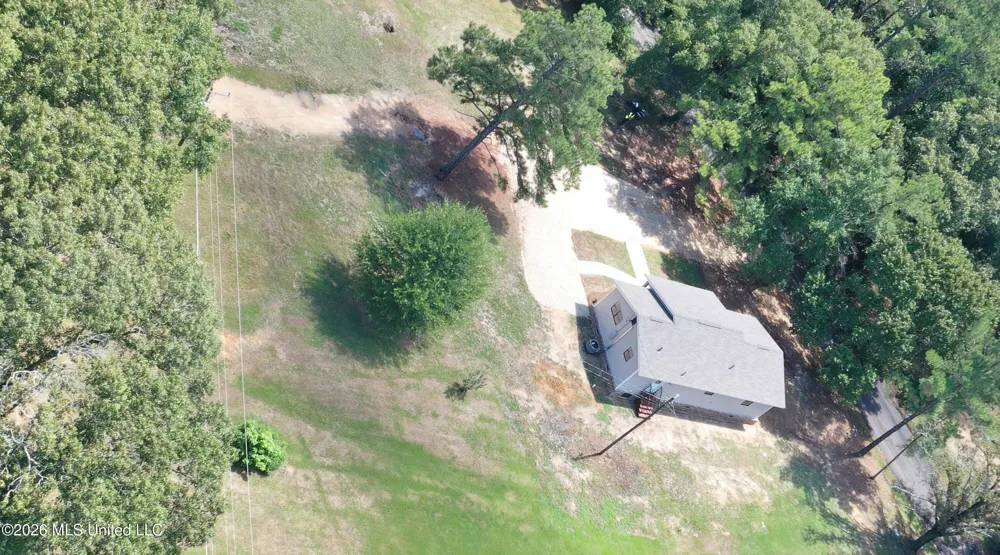 1093 Mccomb Hville Road Mccomb, MS 39648