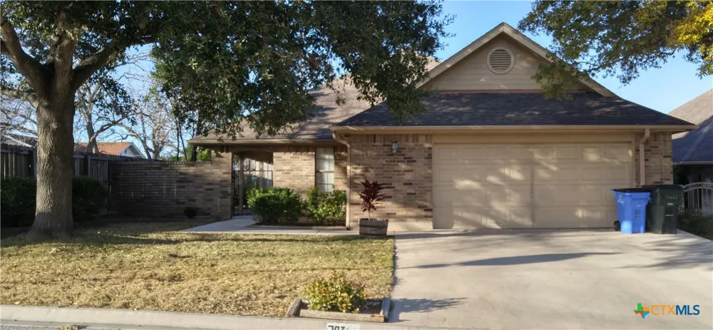 702 Cedar Parkway Seguin, TX 78155