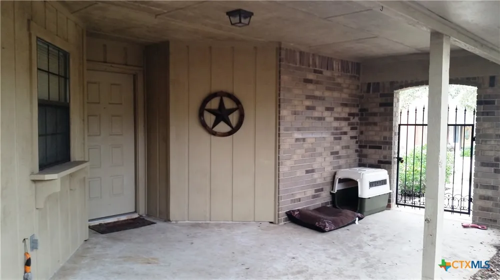 702 Cedar Parkway Seguin, TX 78155