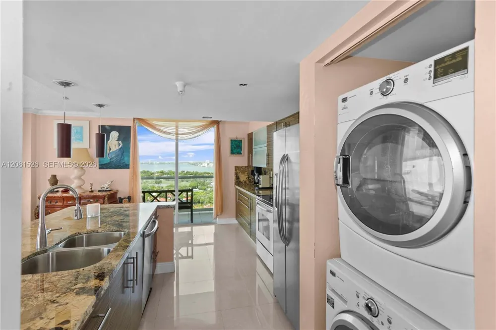 5900 Collins Ave #2304 Miami Beach, FL 33140