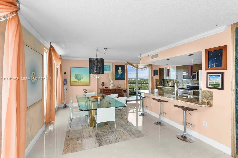 5900 Collins Ave #2304 Miami Beach, FL 33140