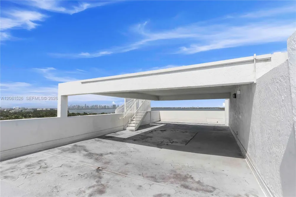 5900 Collins Ave #2304 Miami Beach, FL 33140
