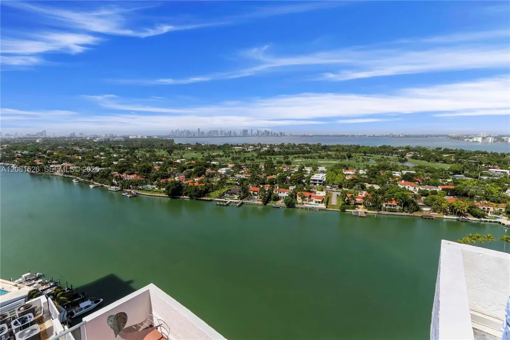 5900 Collins Ave #2304 Miami Beach, FL 33140