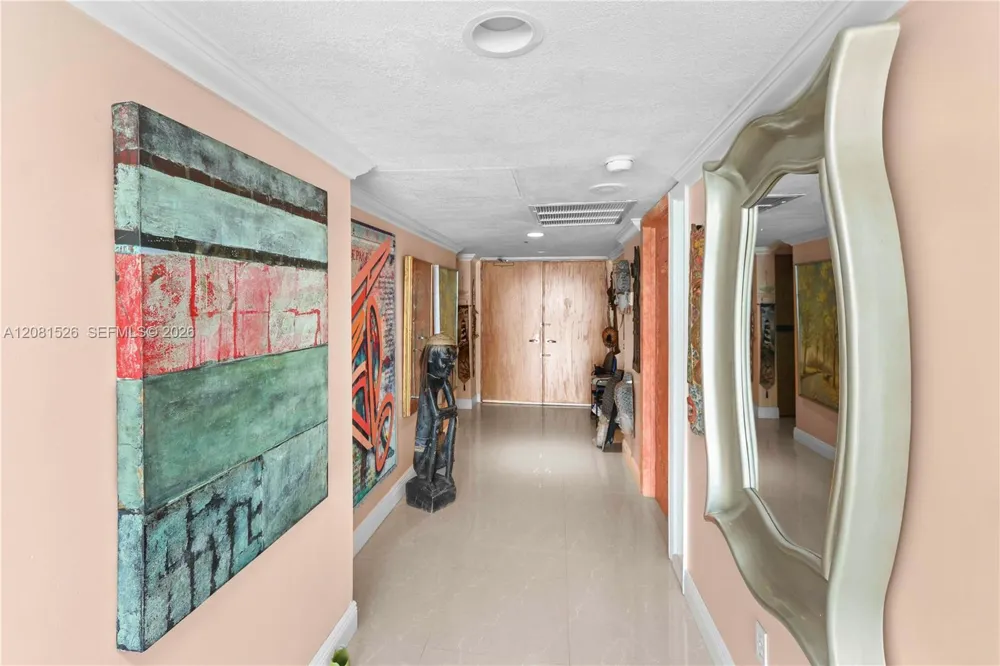 5900 Collins Ave #2304 Miami Beach, FL 33140