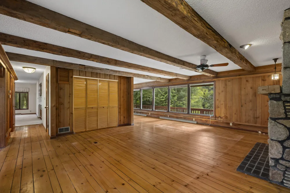 9095 Bear Creek Drive Kaleva, MI 49645