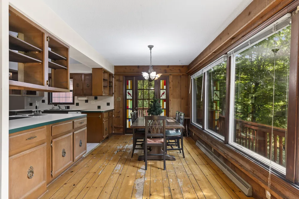 9095 Bear Creek Drive Kaleva, MI 49645