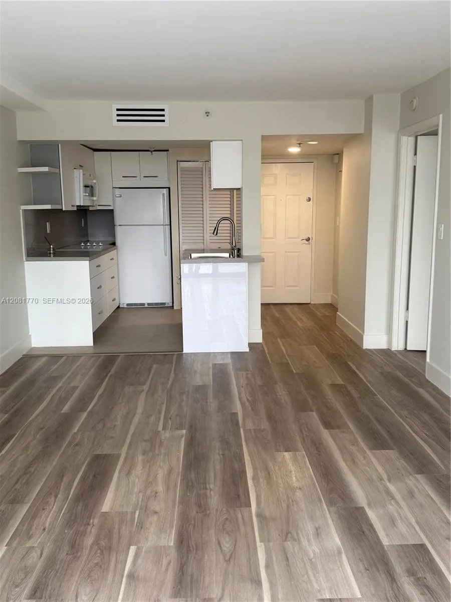 540 Brickell Key Dr #726 Miami, FL 33131