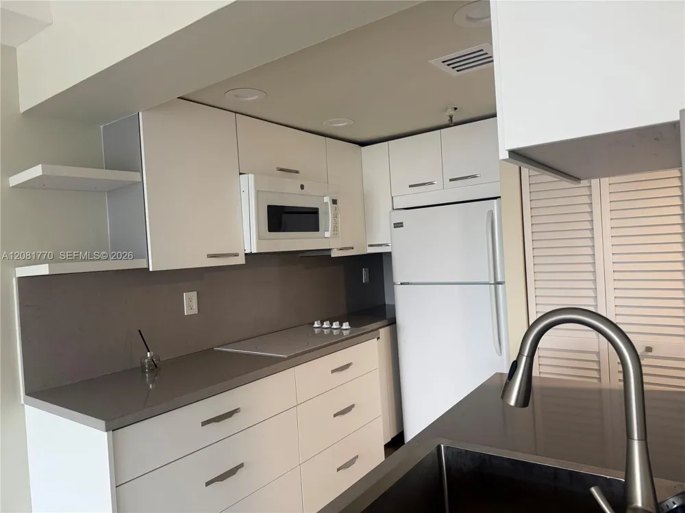 540 Brickell Key Dr #726 Miami, FL 33131