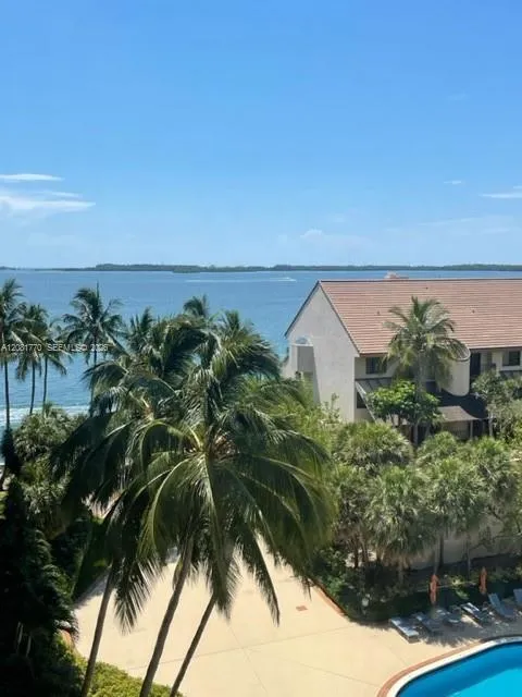 540 Brickell Key Dr #726 Miami, FL 33131