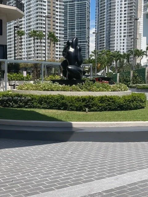 540 Brickell Key Dr #726 Miami, FL 33131