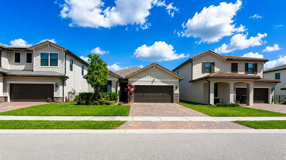 8231 TAILSHOT COURT Lake Worth, FL 33467