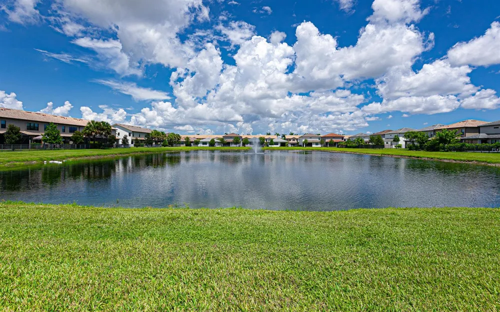 8231 TAILSHOT COURT Lake Worth, FL 33467