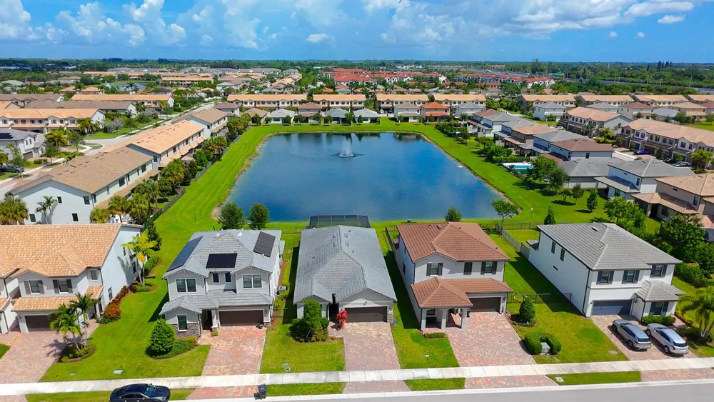 8231 TAILSHOT COURT Lake Worth, FL 33467