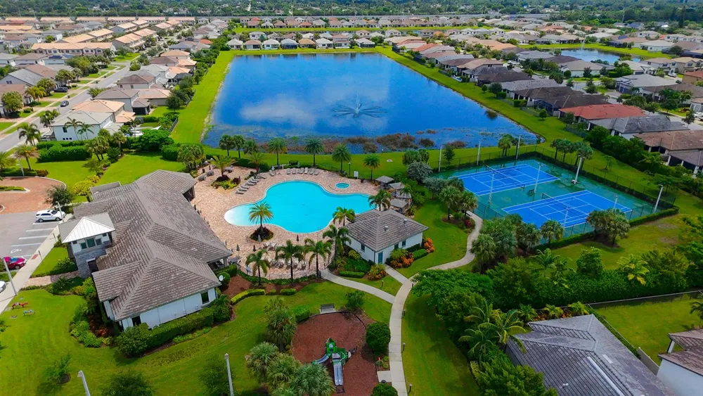 8231 TAILSHOT COURT Lake Worth, FL 33467