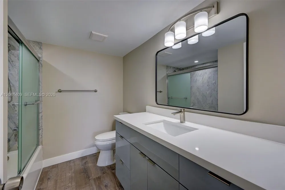 2401 S Ocean Dr #1906 Hollywood, FL 33019