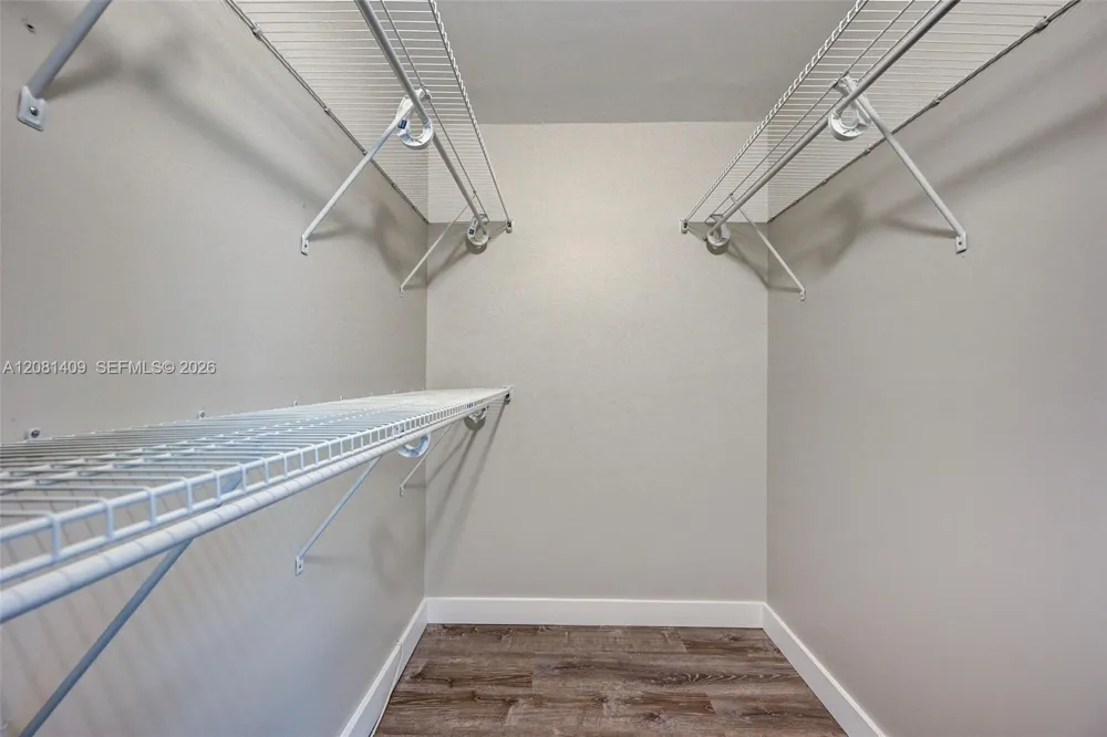 2401 S Ocean Dr #1906 Hollywood, FL 33019