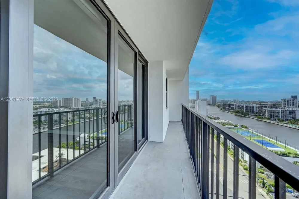 2401 S Ocean Dr #1906 Hollywood, FL 33019