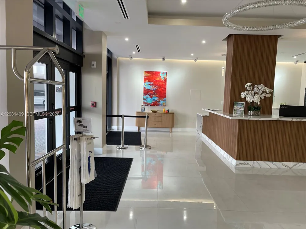 2401 S Ocean Dr #1906 Hollywood, FL 33019