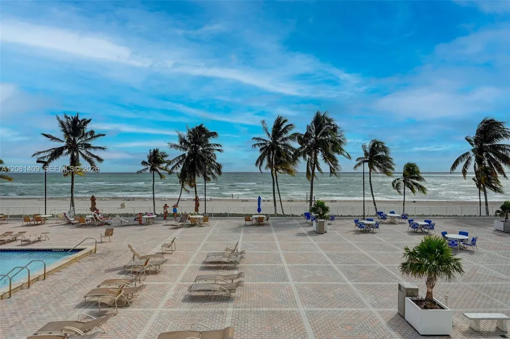 2401 S Ocean Dr #1906 Hollywood, FL 33019