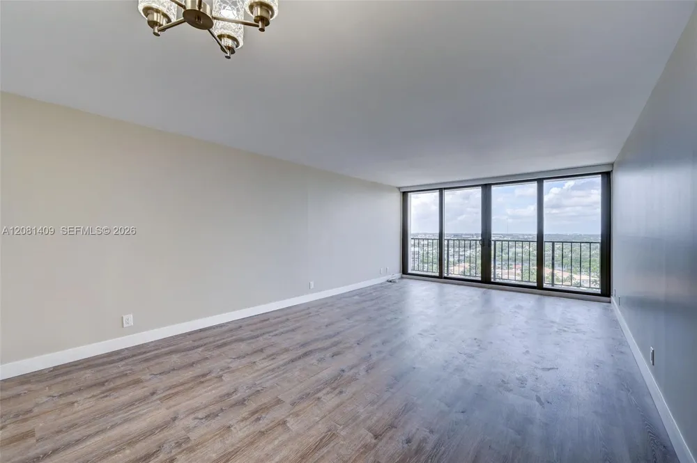 2401 S Ocean Dr #1906 Hollywood, FL 33019