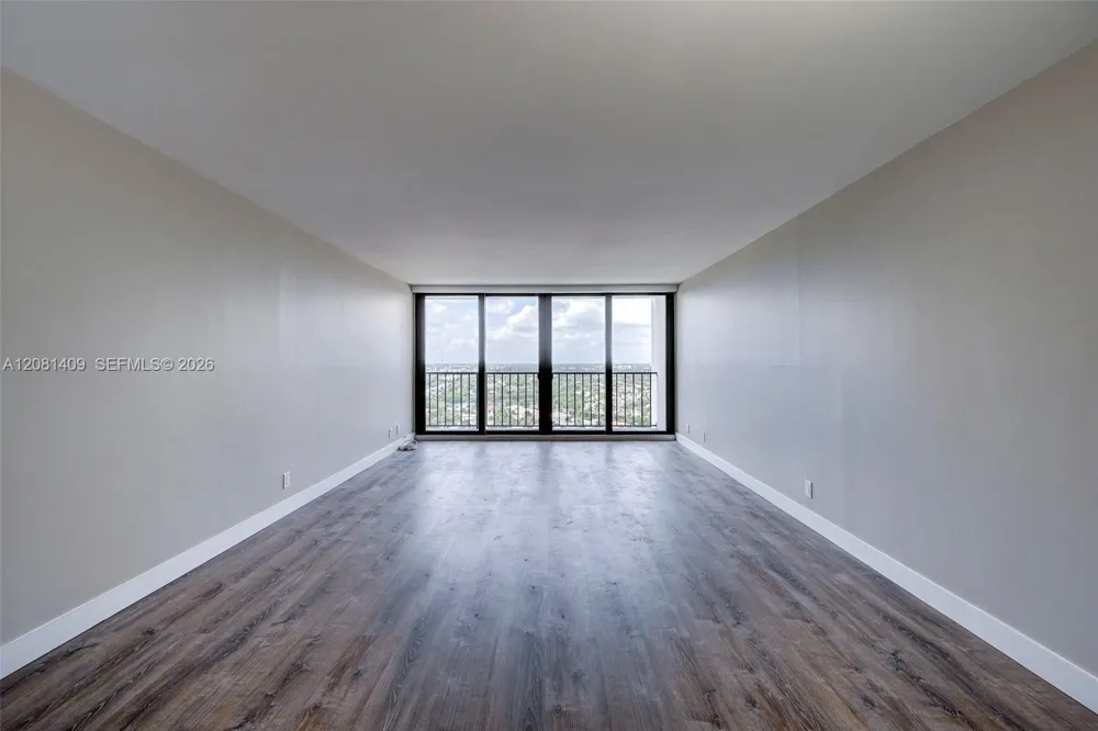 2401 S Ocean Dr #1906 Hollywood, FL 33019