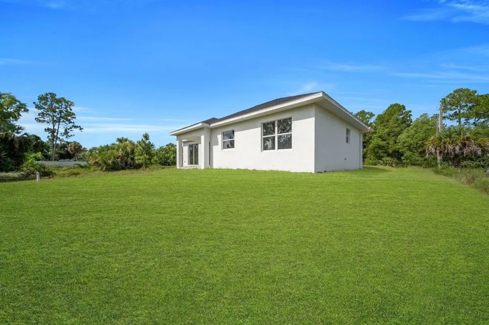 523 HARRY THAYER AVENUE S Lehigh Acres, FL 33974
