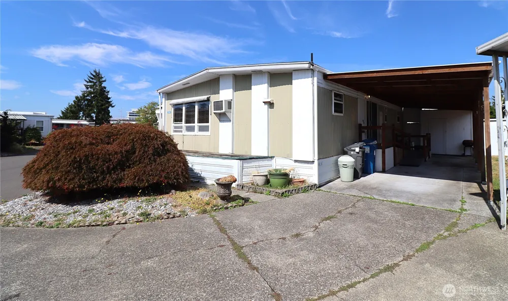 3234 S 183rd Street #232 SeaTac, WA 98188