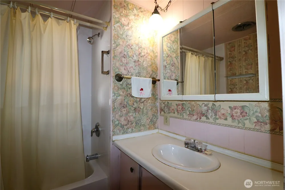 3234 S 183rd Street #232 SeaTac, WA 98188