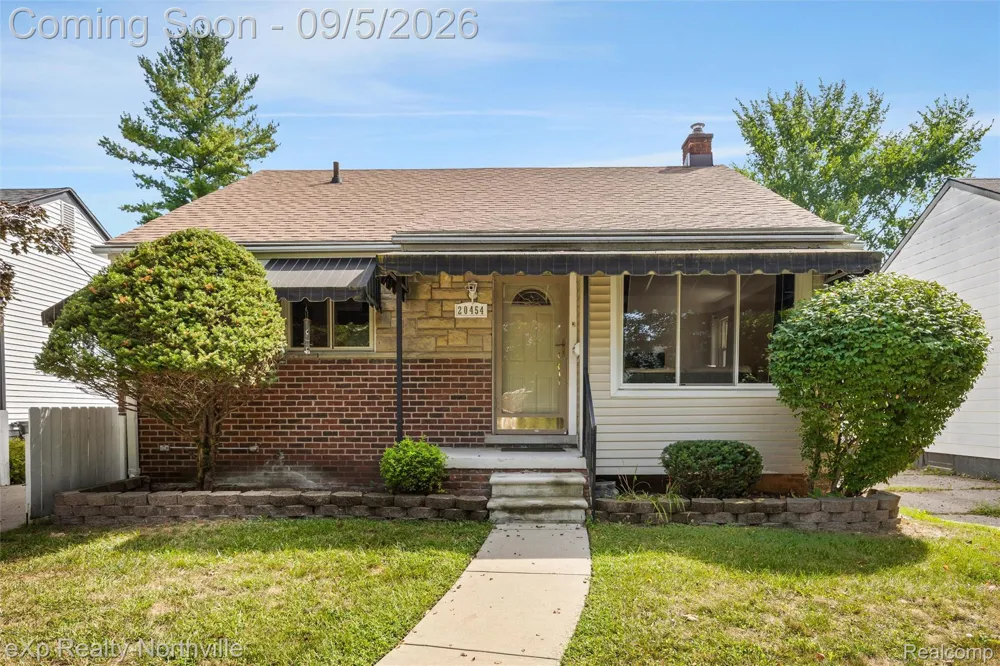 20454 Denby Redford Charter Township, MI 48240