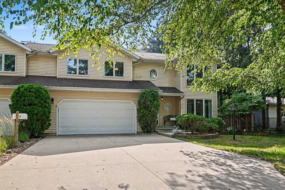 776 North Shore Drive South Haven City, MI 49090