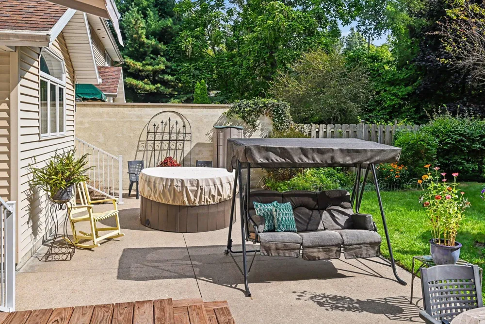 776 North Shore Drive South Haven City, MI 49090