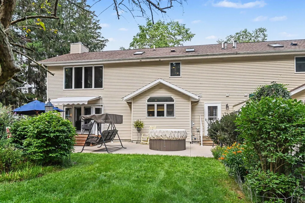 776 North Shore Drive South Haven City, MI 49090