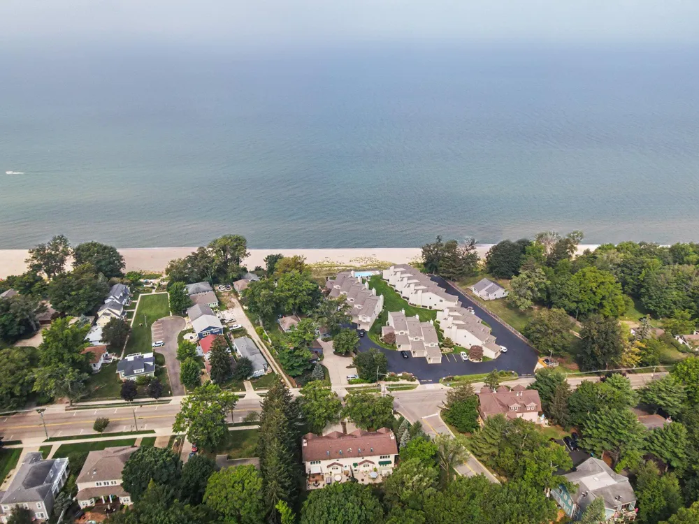 776 North Shore Drive South Haven City, MI 49090