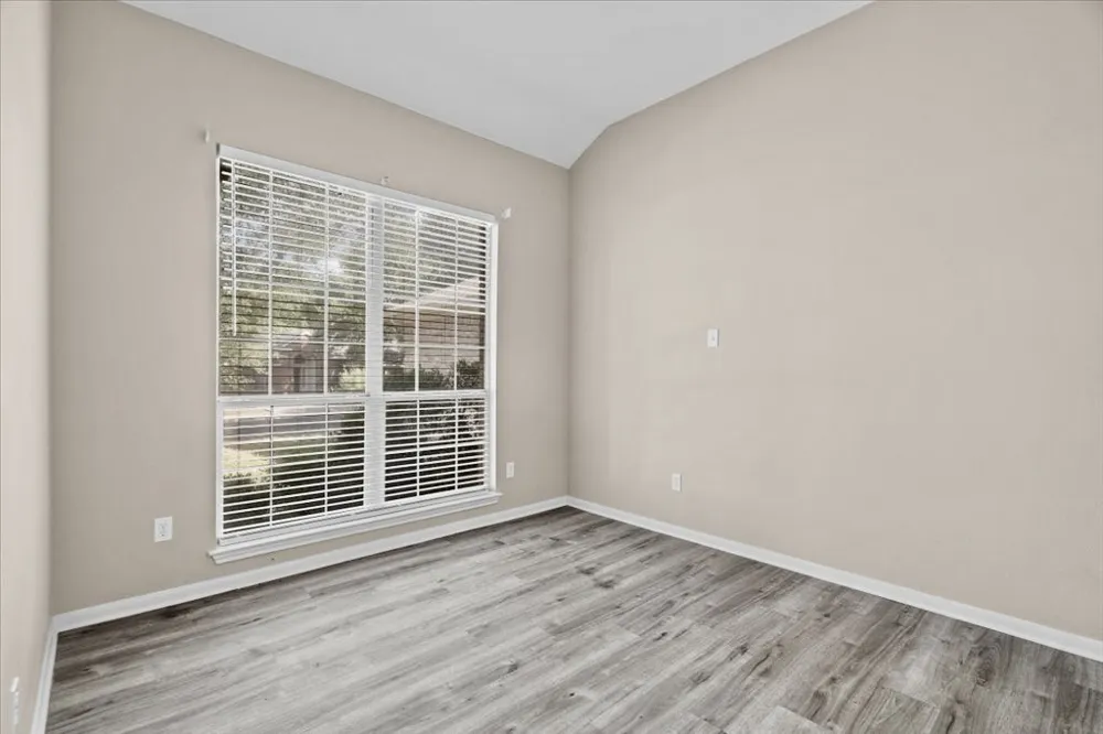 9120 Fainwood Lane Austin, TX 78749