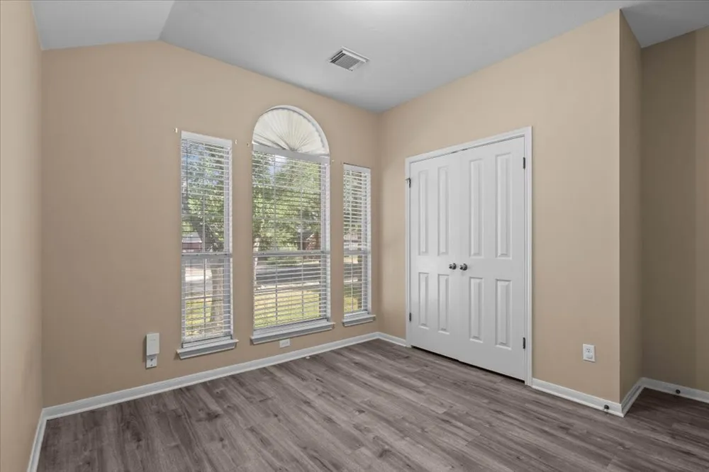 9120 Fainwood Lane Austin, TX 78749