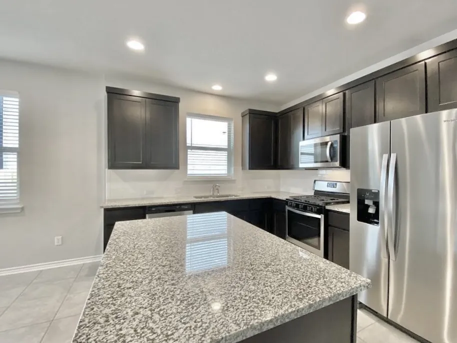 2148 Pecan Island Drive Leander, TX 78641