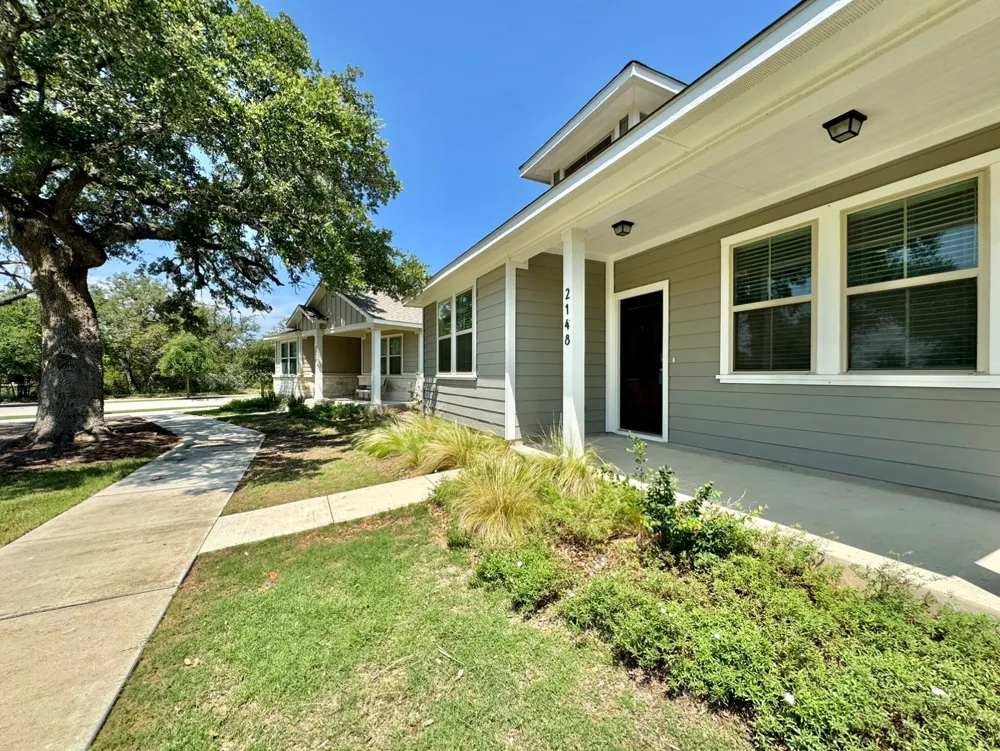 2148 Pecan Island Drive Leander, TX 78641