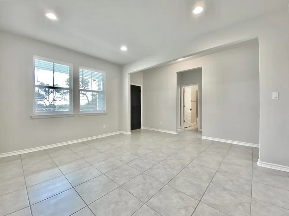 2148 Pecan Island Drive Leander, TX 78641