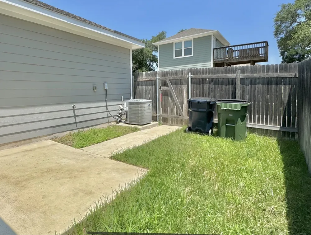 2148 Pecan Island Drive Leander, TX 78641